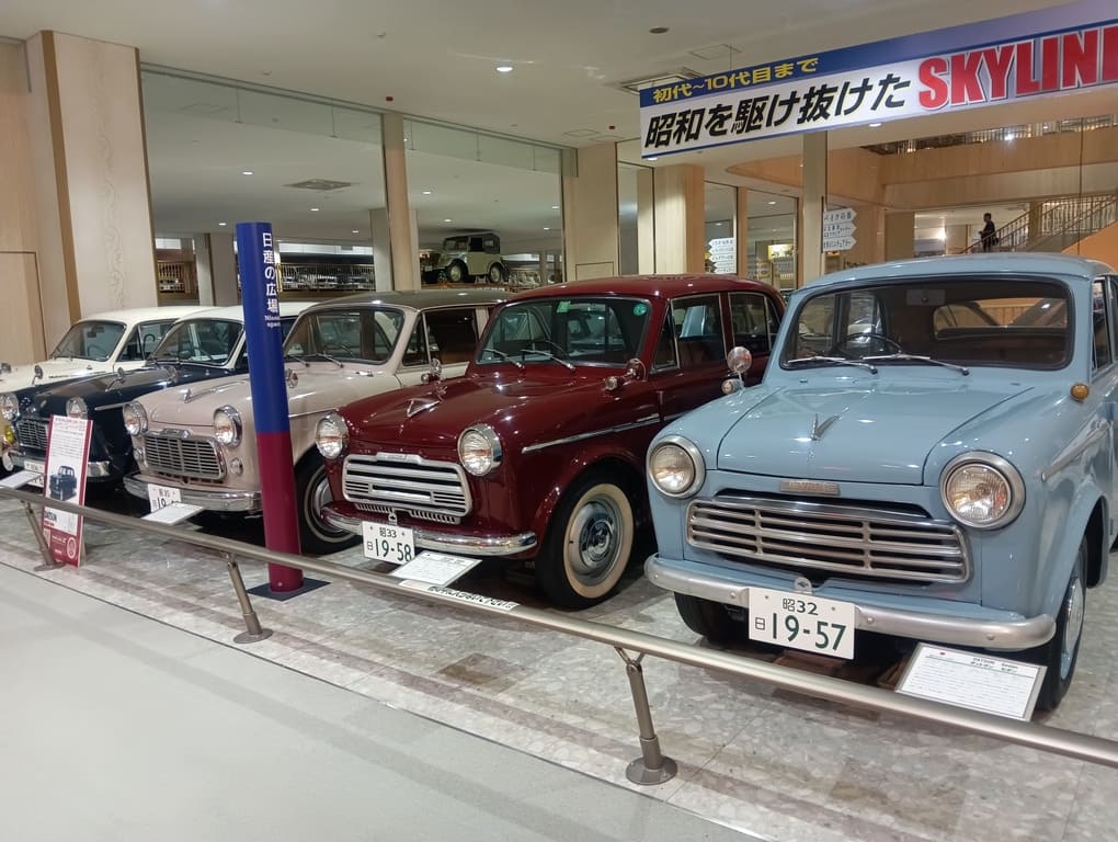 自動車博物館内の様子